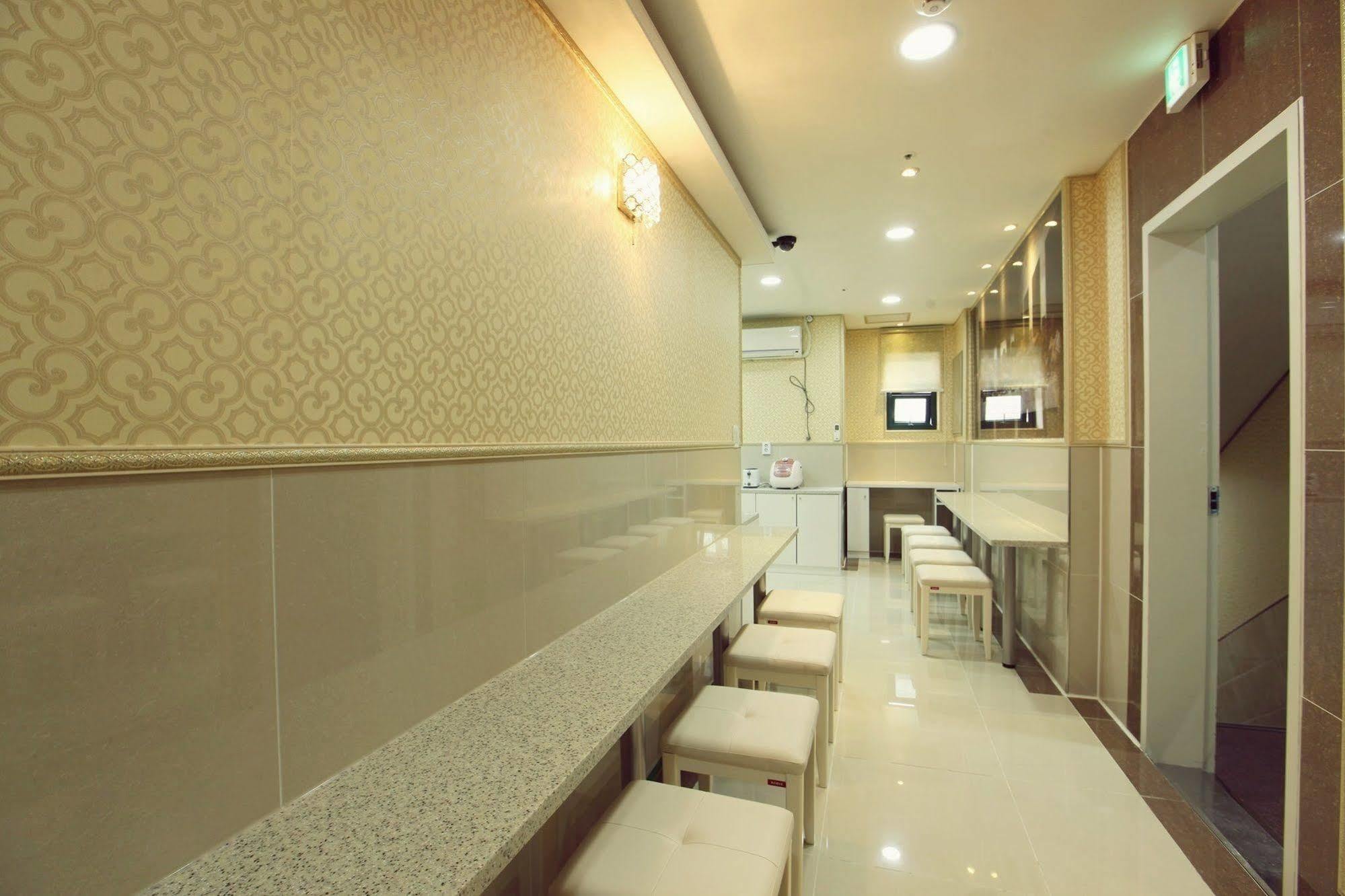 Chloe Guesthouse Gangnam 首爾 外观 照片